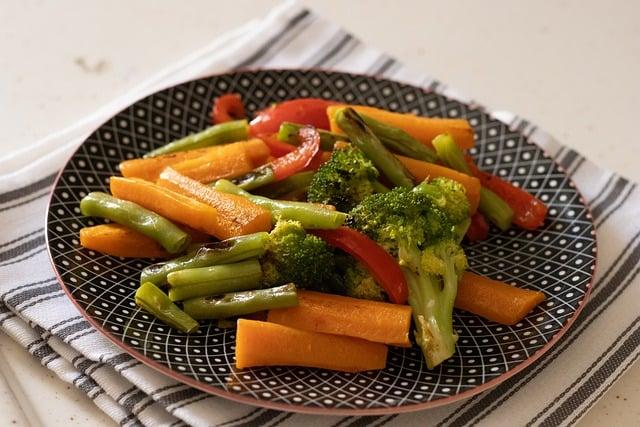 Satisfying Salads: Quick, Crunchy, and Colorful