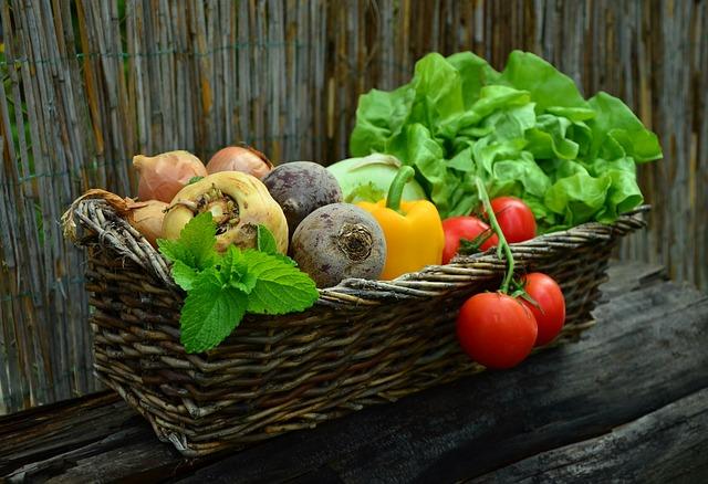 Savor the Joy of Seasonal and Local ​Bounty