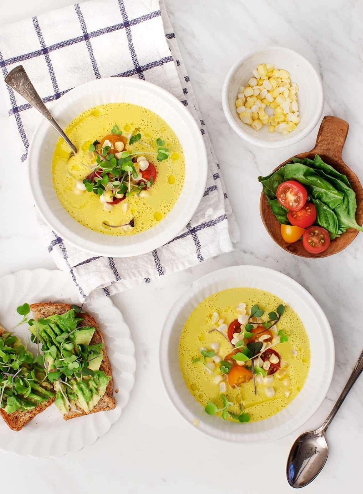 Refreshing⁤ Soups and ‍Smoothies to Revitalize Your Day